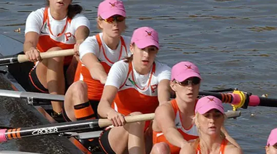 No. 1 Women's Lights Look To Continue Momentum In Lone Home Regatta