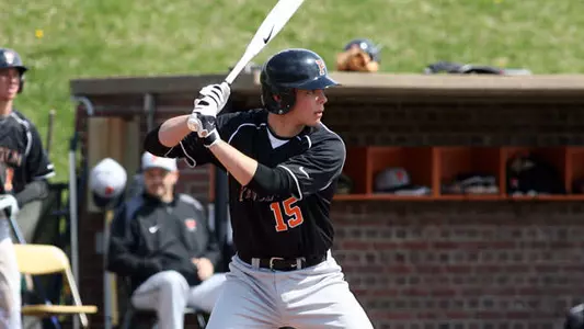 Baseball Splits Doubleheader at Penn; Teams Remained Tied Atop Standings