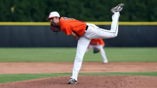 Baseball Splits Sunday Doubleheader at Navy, Wins Season Series