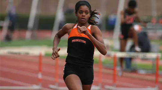 Women's Track Competes in a Dual at Penn