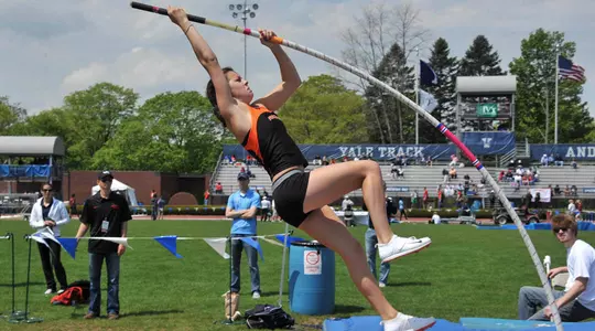 Tauscher Wins Pole Vault as Women's Track & Field Wraps Ellis Invite