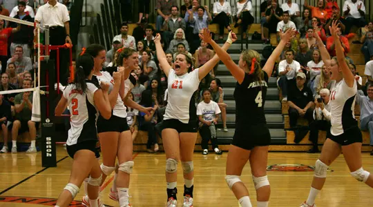 Volleyball Sweeps Cornell, Will Honor Senior Class Saturday Night