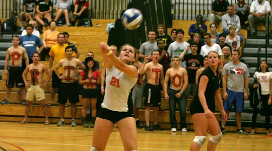 Volleyball Picks Up Important Road Win At Harvard