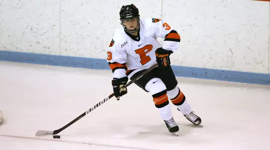 Pankowski Nets Game Winner as Women's Hockey Defeats Robert Morris