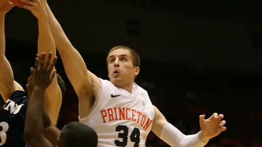 Yale Defeats Men's Hoops 58-54