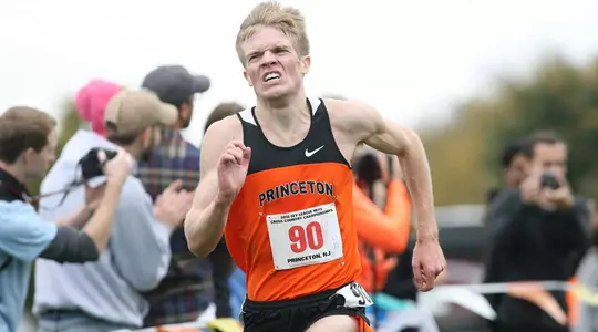 Men's Cross Country Runs for Regional Supremacy