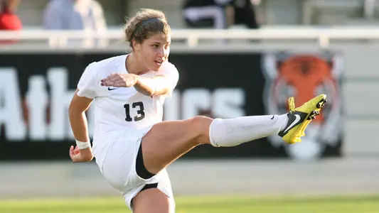 Women's Soccer to Visit Cornell with Ivy Title at Stake