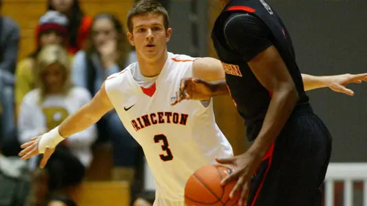 No. 6 Syracuse Defeats Men's Basketball 73-53