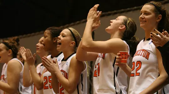 Road Swing Takes Women's Basketball to Villanova for Midweek Meeting