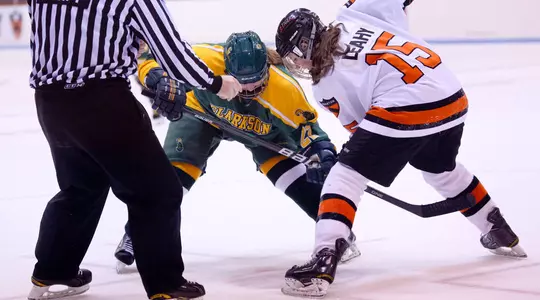 Women's Hockey Loses 4-0 Game at No. 7 Harvard