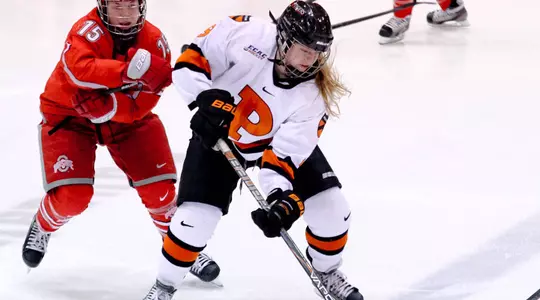 Women's Hockey Sweeps on the Road, Tops Colgate 4-2