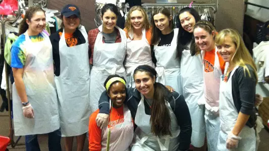 Softball, Women's Tennis Teams Join to Assist TASK