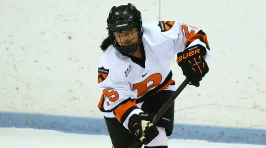 Six-Goal Third Period Gives Women's Hockey Win Over Colgate