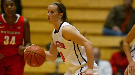 Delaware Buzzer Beater Hands Women's Basketball 59-58 Loss