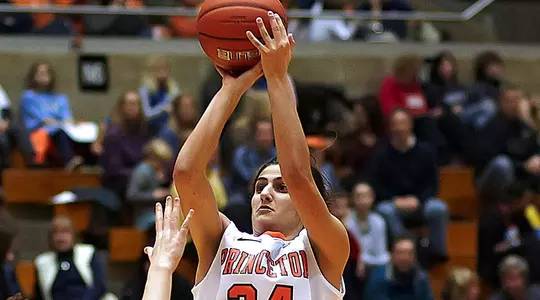 Women's Hoops Resumes Action vs. Brown and Yale This Weekend