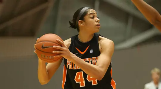 Women's Basketball Remains Perfect in Ivy Play, Defeats Dartmouth 72-41