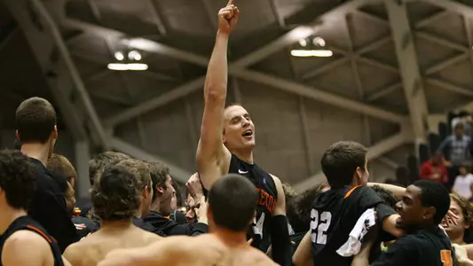 Ivy Picture to Become Clearer for Men's Hoops at Harvard, Dartmouth