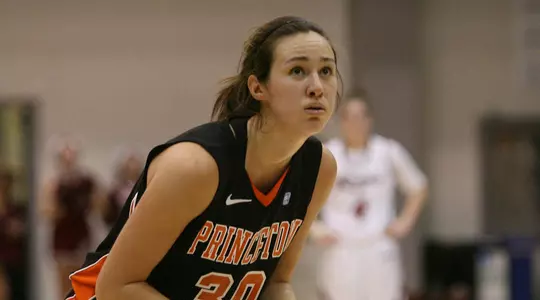 Women?s Basketball Extends Winning Ways, Defeats Brown 57-45