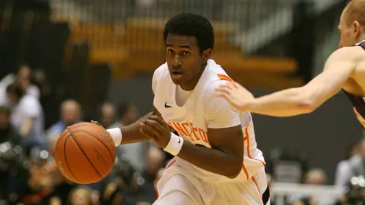 Davis Becomes School's Second-Leading Scorer, but Tigers Lose to Pitt