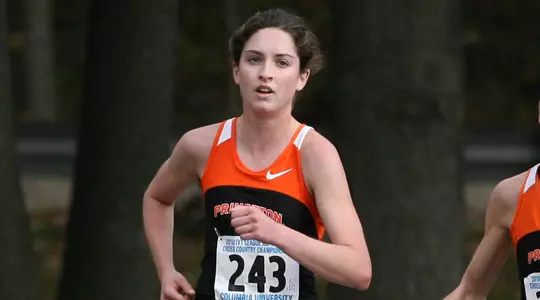 Levene Runs a Meet Record and PR in the 10k to Open Sam Howell Invite