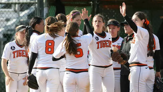 Softball Announces 2013 Schedule