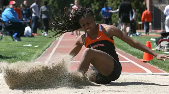Women's Track Opens 2013 Hosting Quad Meet