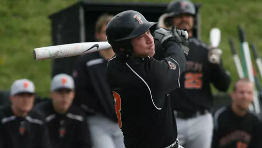 Baseball Sweeps Cornell, Postseason Hopes Still Alive