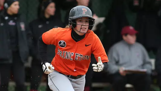 Softball Splits with Seton Hall