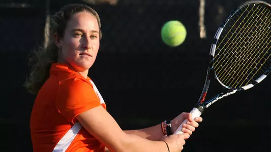 Women's Tennis Caps Ohio Trip With 6-1 Win at Akron