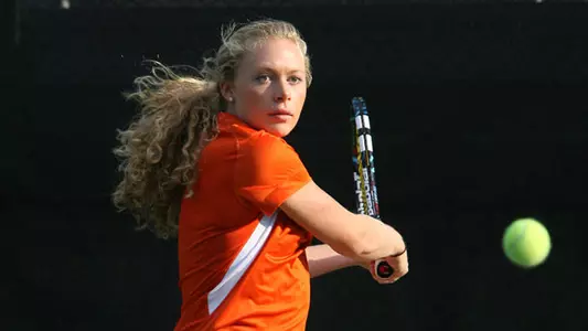 Sunday Showdown Set as Women's Tennis Clinches Ivy Title Share at Cornell