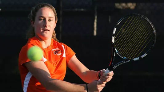 Women's Tennis Defeats Temple 6-1 to Open Dual Meet Season