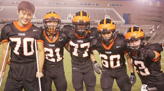 Sprint Football Concludes 2013 at Penn Friday