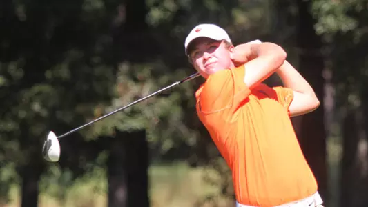 Men's Golf Splits First Day at Ivy Match Play Championship