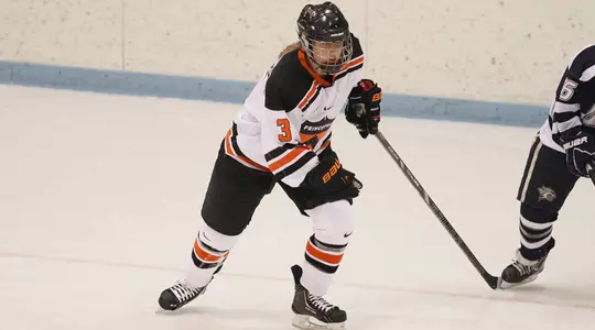Women's Hockey Sweeps Weekend after 4-1 Win Over Union
