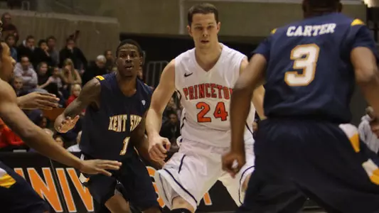 Dartmouth Holds Off Men's Hoops, 78-69