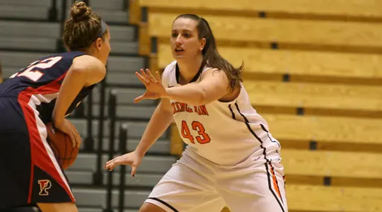 Women's Basketball Takes Control of Ivy Standings, Defeats Cornell 77-46