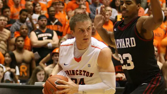 Hummer Earns Honorable Mention All-America, Third NABC All-District Honor