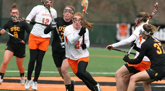 Lloyd Ties School Record as Women's Lacrosse Tops USC, 18-13