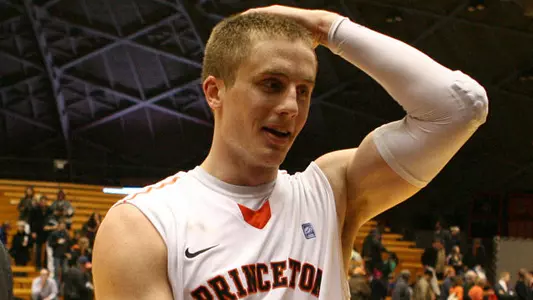 Hummer Ties League Record With Ninth Career Ivy Weekly Honor