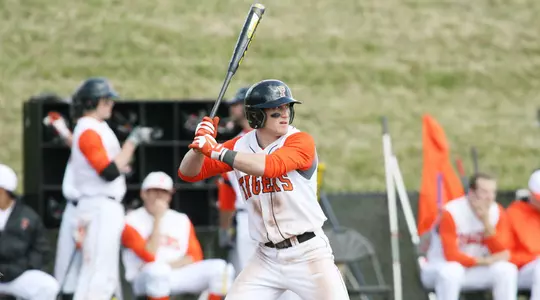 Freshmen Contributions Not Enough in 9-1 Loss at UC Santa Barbara