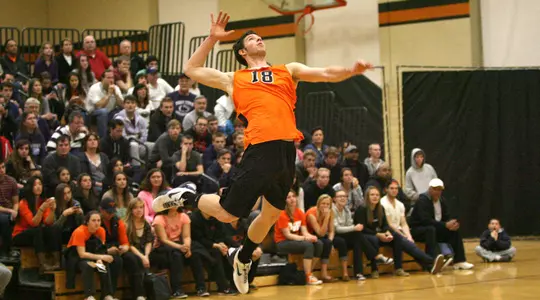 Volleyball Picks Up Key Road Win, Remains Second In The EIVA Standings