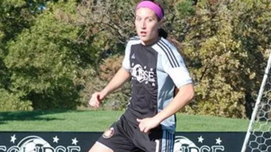 Meet the Women's Soccer Incoming Class: Fiona McKenna