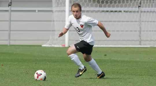Men's Soccer Opens Ivy League Season at Undefeated Dartmouth