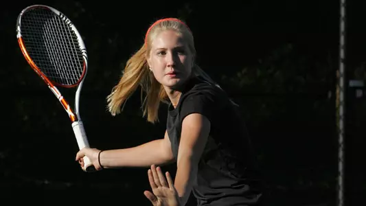 Women's Tennis Embarks on Marx Tour to Europe