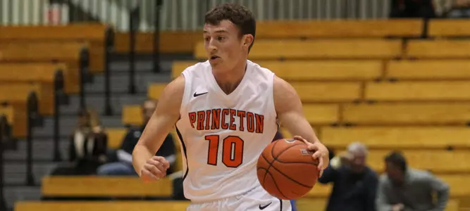 In Final Pre-Conference Game, Men's Hoops Tops Norfolk State