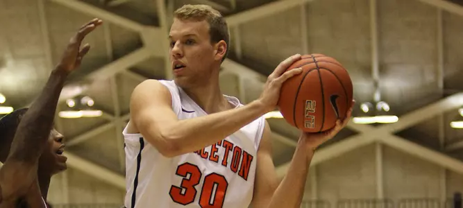 Saint Peter's Defeats Men's Basketball