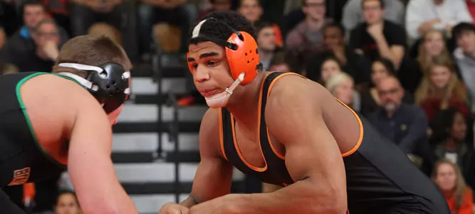 Ayala Takes 5th, Harner 8th, As Wrestling Earns Top-15 Finish At Midlands