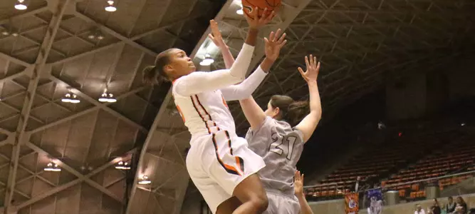 Women's Basketball Continues to Roll With 84-53 Win Over Monmouth