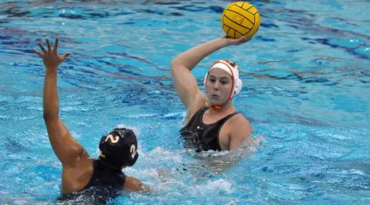 No. 9 Women?s Water Polo Remains Undefeated, Wins Twice at Crossover