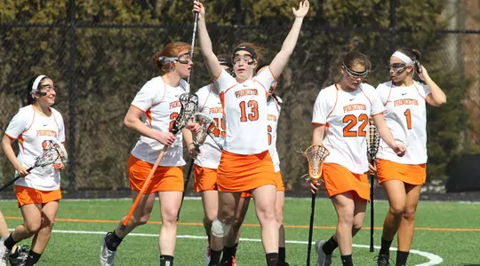 Women's Lacrosse Looks for West Coast Sweep